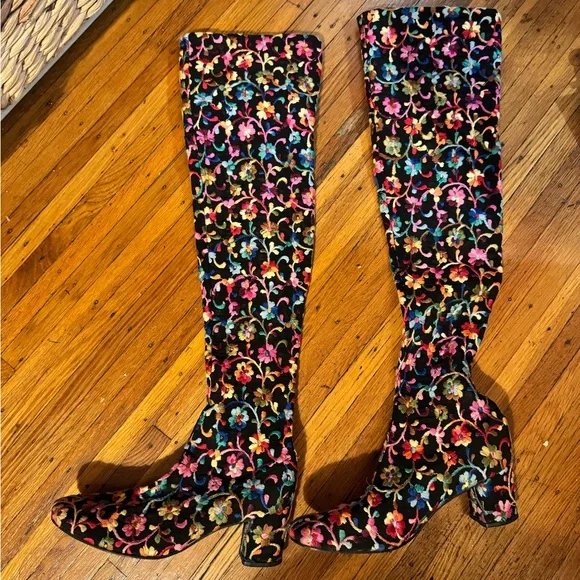 🌸 Vintage 1971 Golo Embroidered Boots – Museum Piece The Met Costume institute - Picture 1 of 15